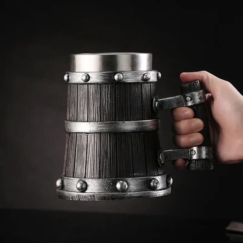 600mlバイキングウッドスタイルビールマグ3D樹脂ステンレ - Wine Beer Coffee のレビューと価格