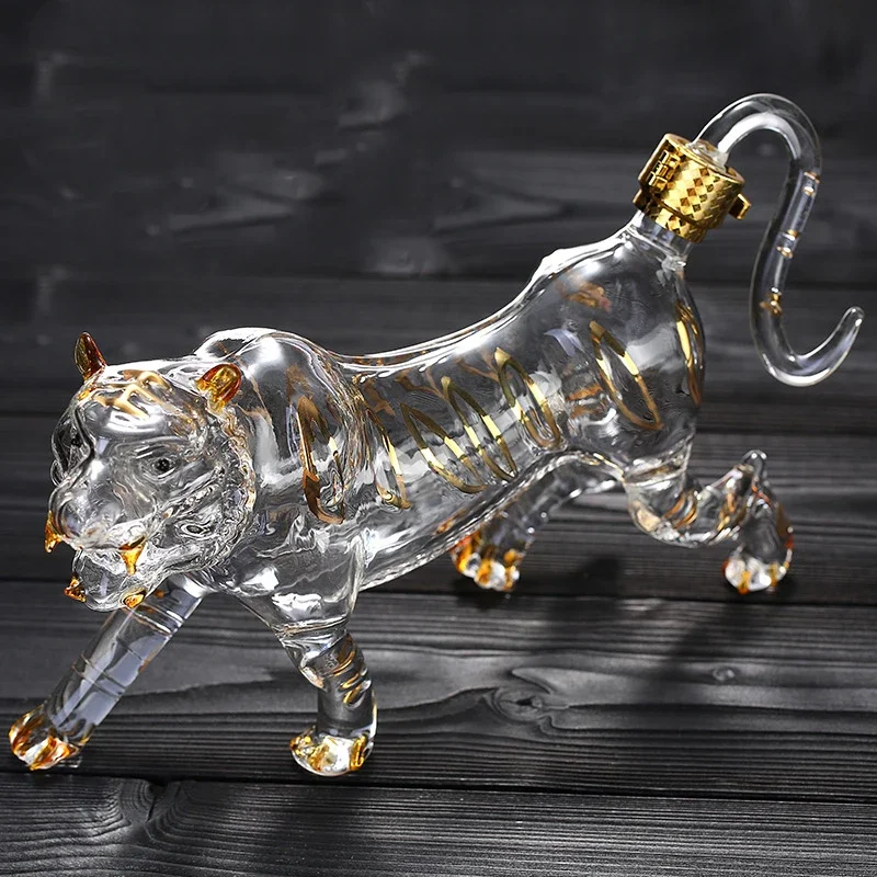 ハンサムな虎の形をした動物の鉛フリーガラスボトルワインデカン - Wine Beer Spirits のレビューと価格