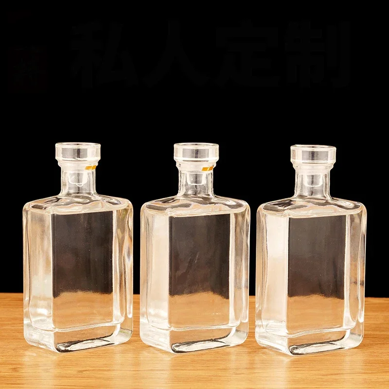 正方形の形をした鉛フリーのガラス製ワインボトルデカンター、ク - Wine Beer Spirits のレビューと価格